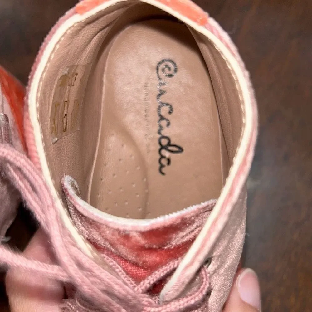 Eli velvet baby boots coral orange sz 24